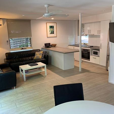 The Hastings Beach Houses Noosa Heads Exterior photo